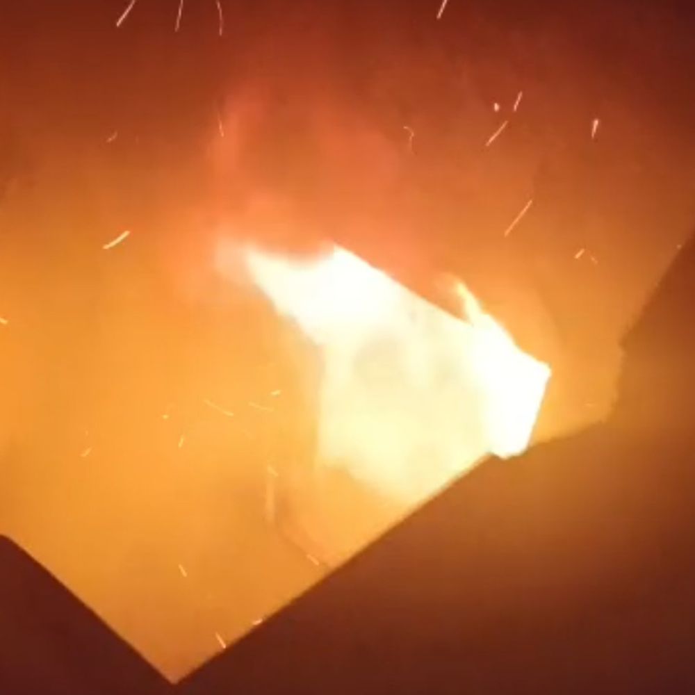 मेरठ में गैस रिसाव से लगी आग, एक की मौत:बीड़ी जलाने के दौरान हादसा, दम घुटने से गई जान