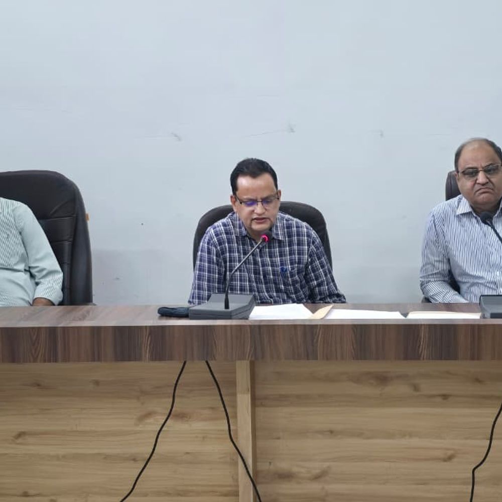 आगरा डीईआई का दीक्षांत समारोह कल:91 मेधावियों को मिलेंगे मेडल, प्रधानमंत्री की आर्थिक सलाहकार परिषद के चेयरमैन होंगे मुख्य अथिति