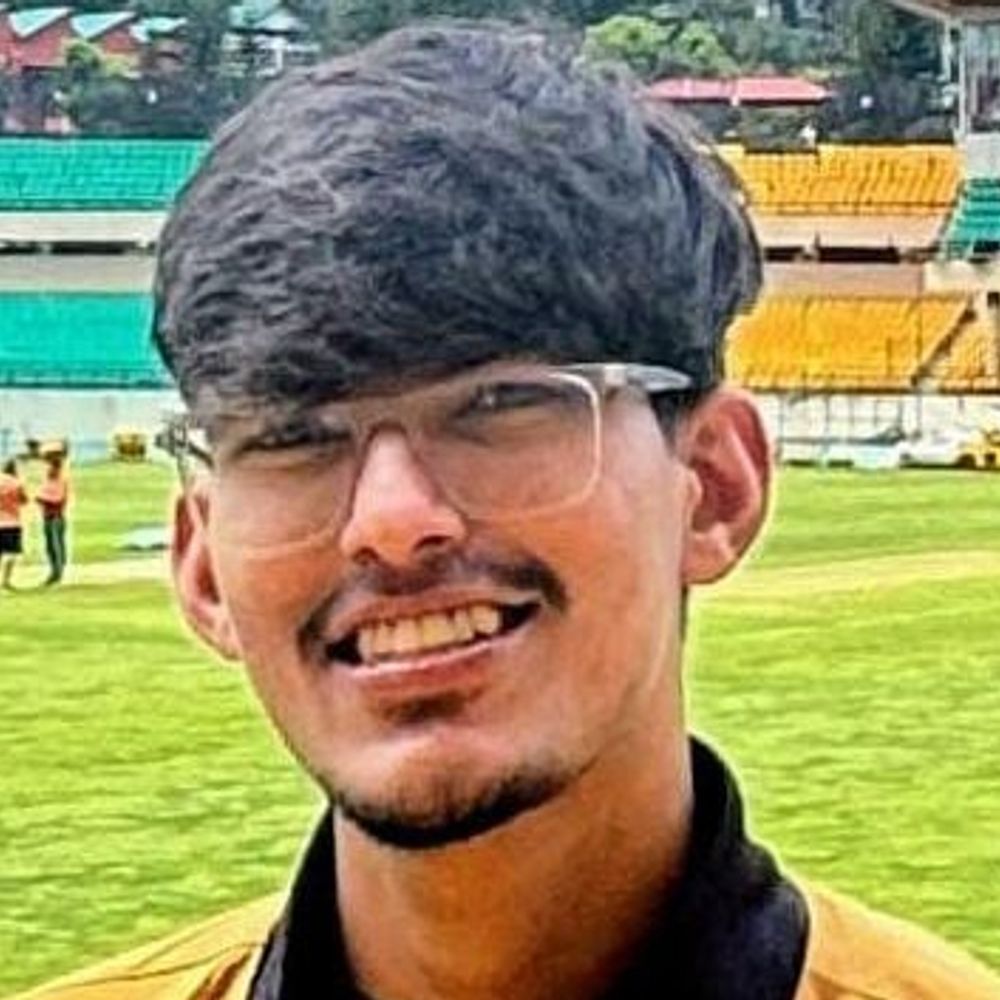 मिर्जापुर के अभिनव दुबे का इटली में चयन:बीएचयू छात्र 'सटीक कृषि' में करेंगे मास्टर डिग्री, यूनिवर्सिटी ऑफ बोलोनिया में करेंगे पढ़ाई