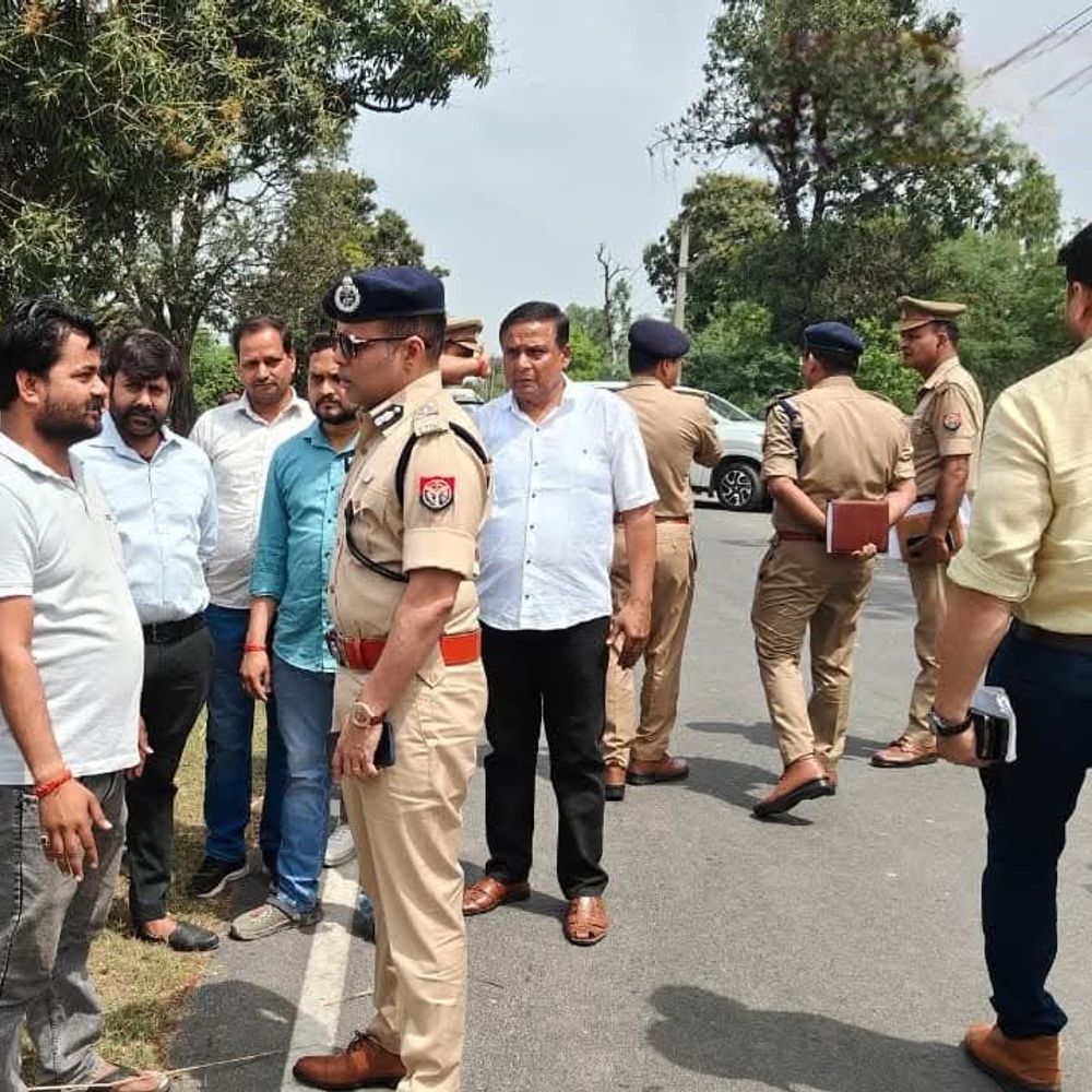 सर्राफ पिता-बेटे से लूटकांड पर आईजी सख्त:घटनास्थल पहुंचकर लिया जायजा, बोले- खुलासे में लापरवाही बर्दाश्त नहीं