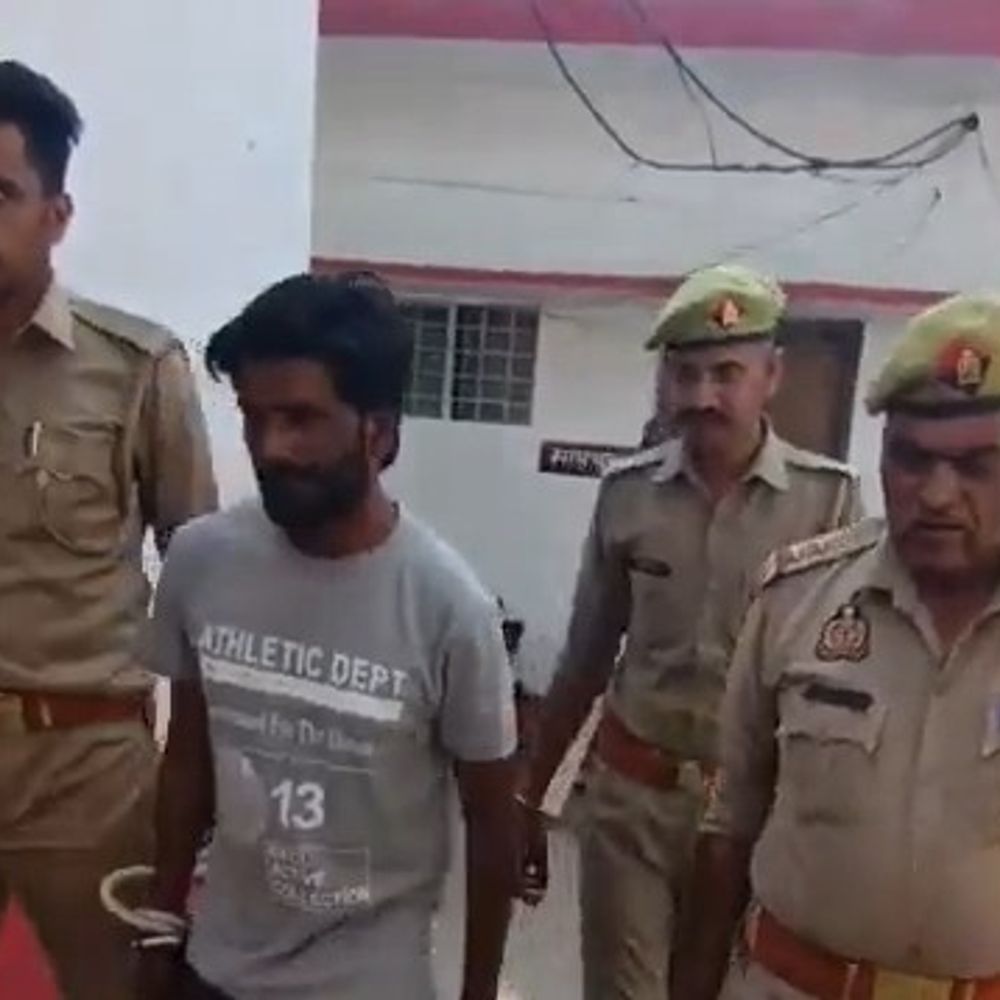 पीलीभीत में 28 मुकदमों वाला शातिर गौकश गिरफ्तार:पुलिस ने घेराबंदी कर दबोचा, कोर्ट में पेश कर भेजा जेल