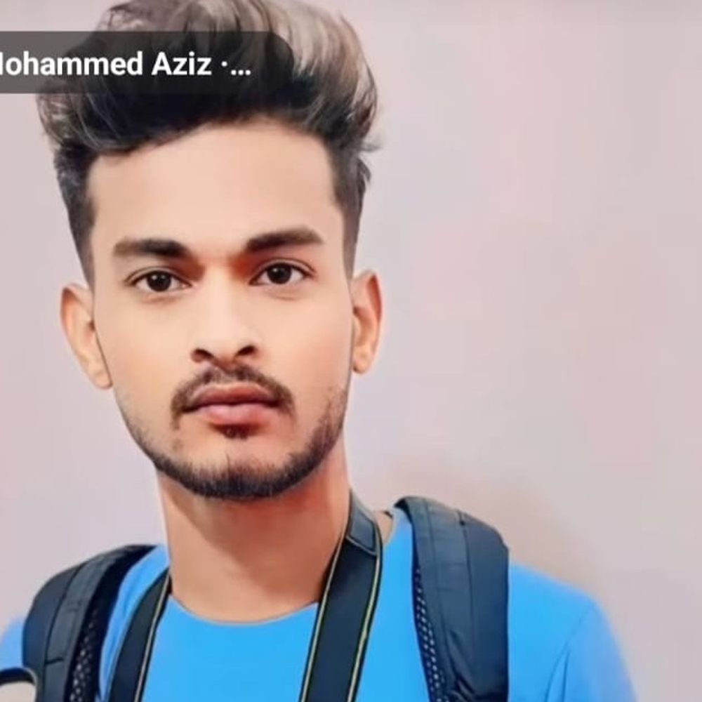 बरेली में सड़क हादसे में दो दोस्तों की मौत:तेज रफ्तार बाइक पोल से टकाराई, लोग बोले- रोशनी की कमी और संकरा रास्ता बना कारण