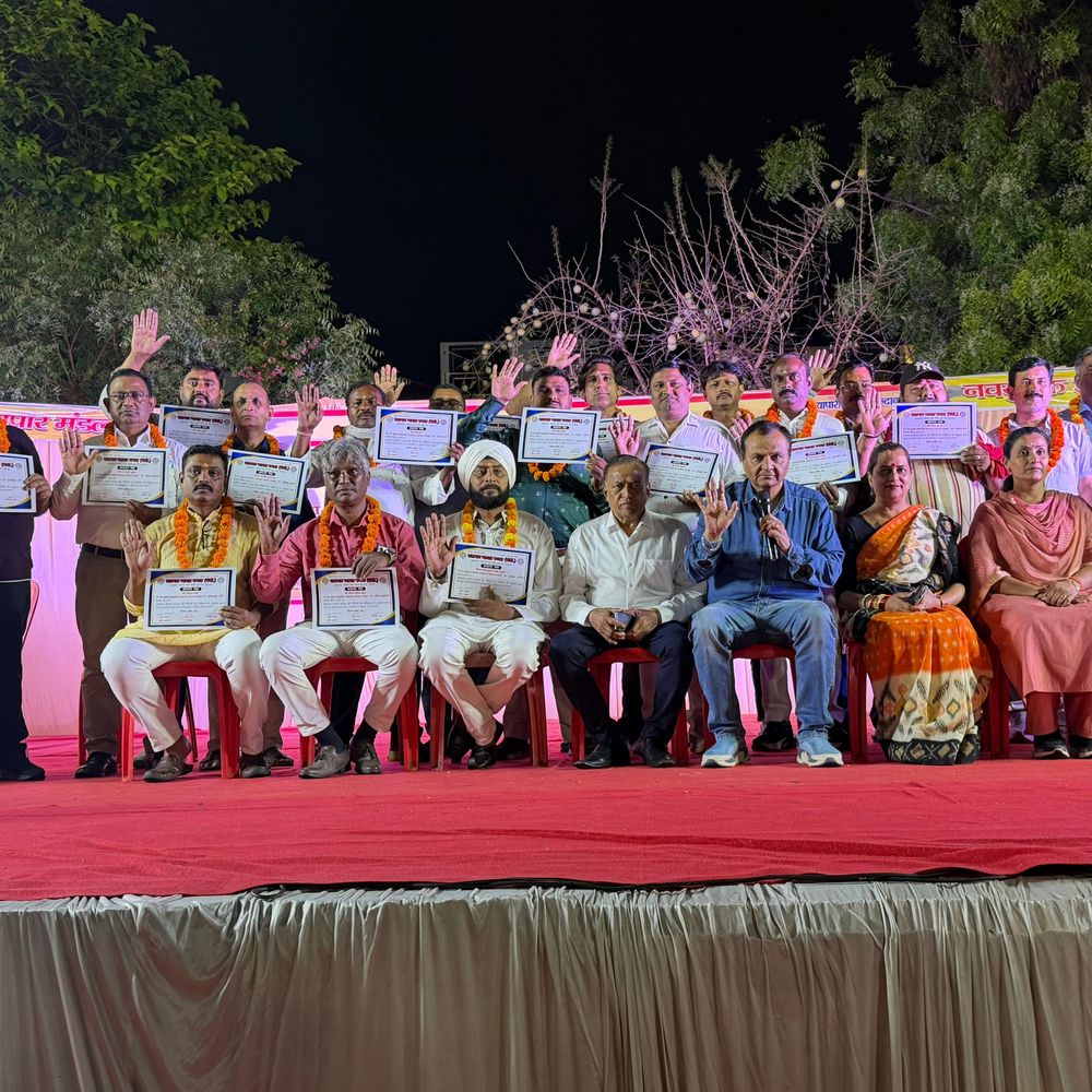 नवयुवक इंद्रलोक व्यापार मंडल का शपथ ग्रहण:लखनऊ में होली मिलन कार्यक्रम के साथ हुआ आयोजन