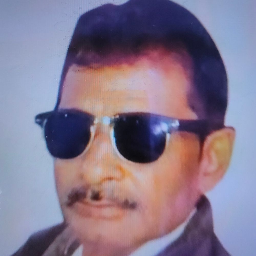 
                 हाथरस में वकील के घर मिला युवक का शव:पुलिस मामले की जांच पड़ताल में जुटी, वकील को लिया हिरासत में 
            