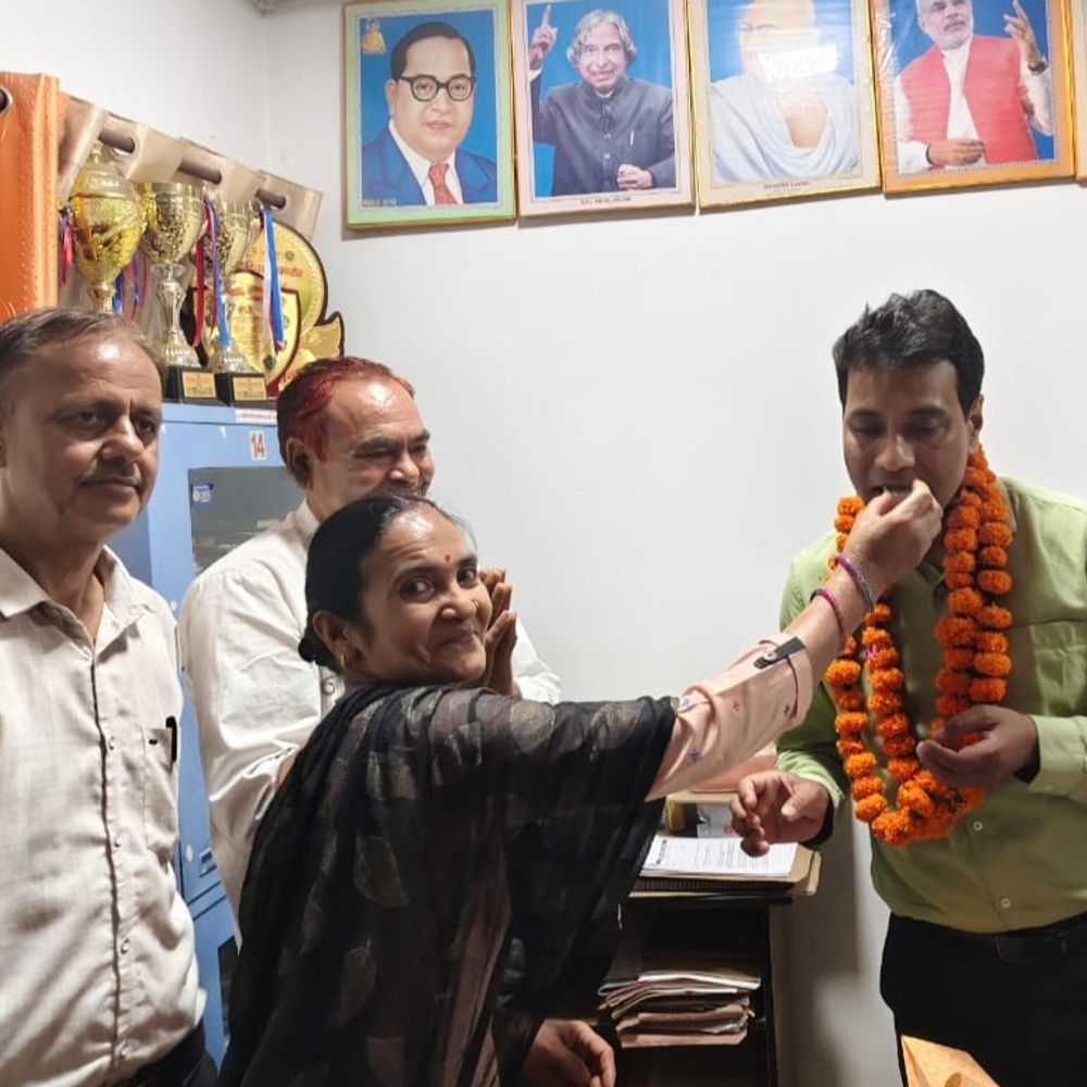 आमेलित शिक्षकों को पुरानी पेंशन योजना का विकल्प:शासन ने दी अनुमति, हरदोई में 28 शिक्षकों को मिलेगा लाभ