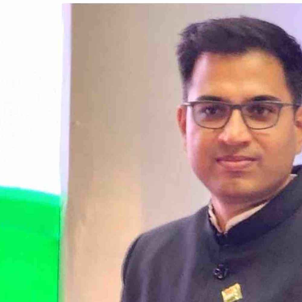 मोतिहारी में छात्र की मौत पर हंगामा:इलाज में लापरवाही का आरोप, डीएम ने तीन सदस्यीय जांच टीम गठित की