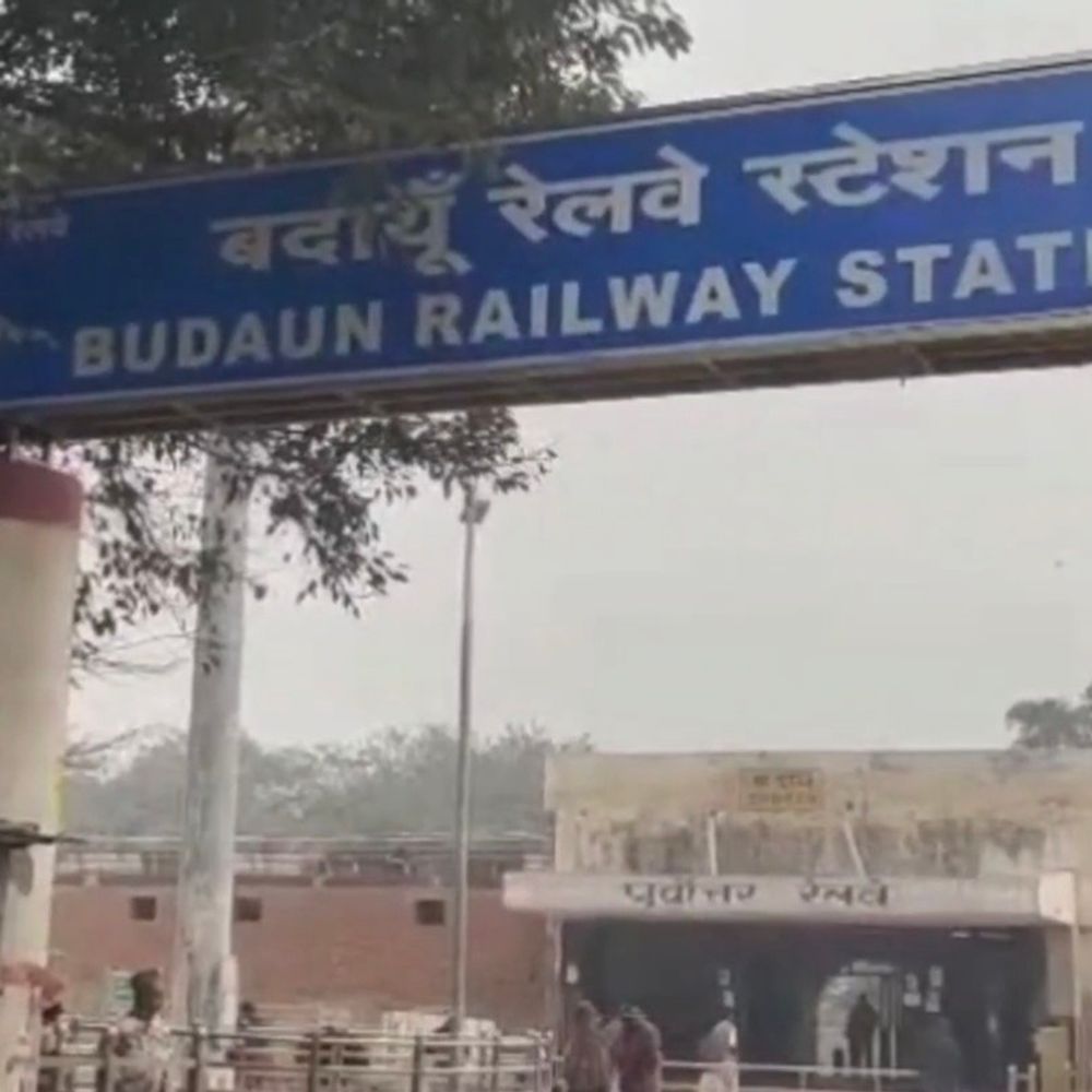 लालकुआं-कासगंज रूट की ट्रेनें प्रभावित:नॉन इंटरलॉकिंग कार्य से बदायूं के यात्रियों को असुविधा