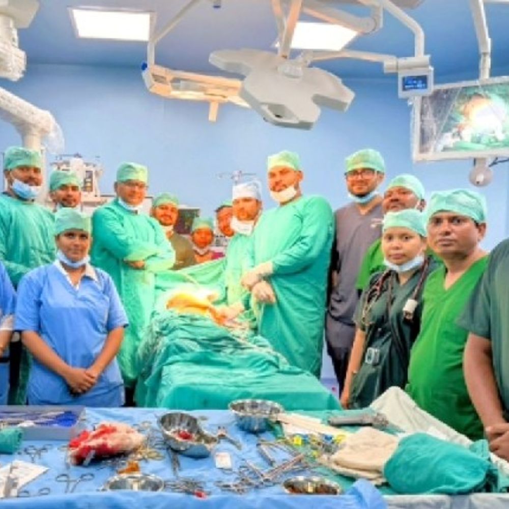 
                 आगरा एसएन में पहली बार हुई ओपन हार्ट सर्जरी:डॉक्टरों ने बचाई 13 साल के बच्चे की जान, दिल पर जम गई थी मवाद की परत 
            