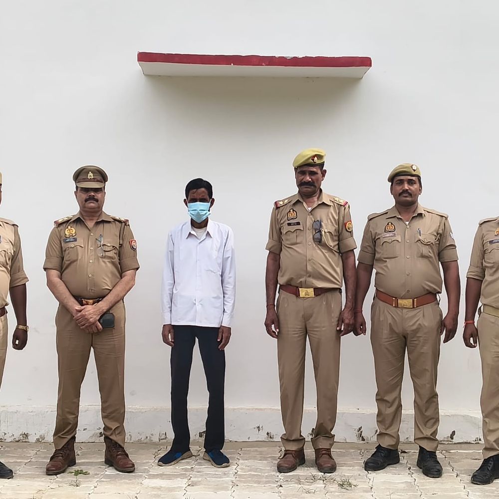 सिद्धार्थनगर में 25 हजार का इनामी आरोपी गिरफ्तार:हत्या के प्रयास मामले में 7 महीने से चल रहा था फरार