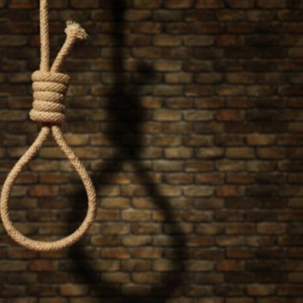 एलएलबी छात्र की मौत के मामले में मुकदमा दर्ज:दोस्तों पर प्रताड़ना का आरोप, जांच में जुटी पुलिस