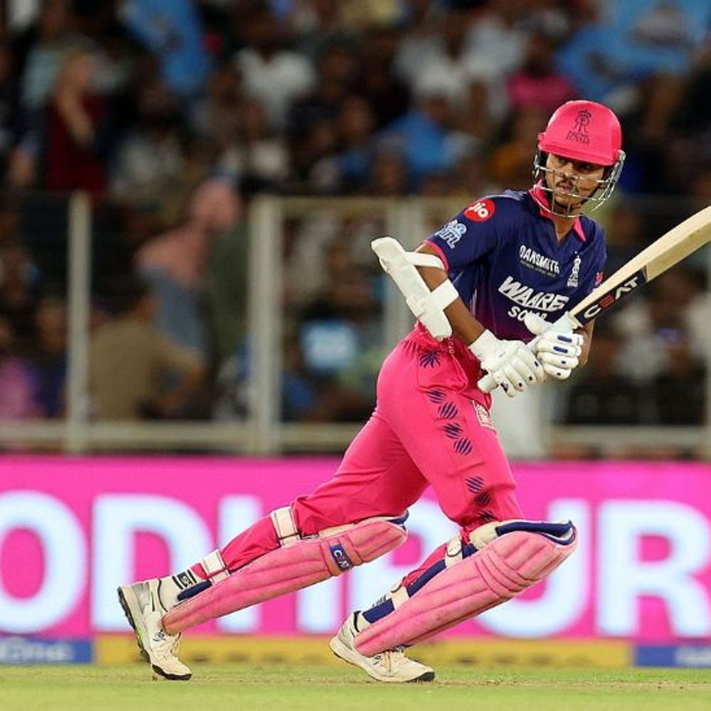 IPL में गुजरात vs राजस्थान:बटलर से वैभव सूर्यवंशी का मुश्किल कैच छूटा; 5वें ओवर में रॉयल्स की फिफ्टी पूरी