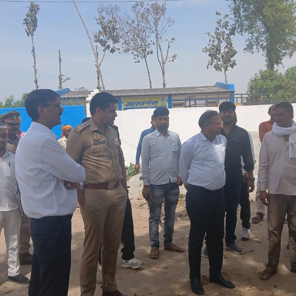 गैस सिलेंडर की अब होम डिलीवरी अनिवार्य:श्रावस्ती में प्रशासन सख्त, एजेंसियों पर भीड़ रोकने के लिए निर्देश जारी