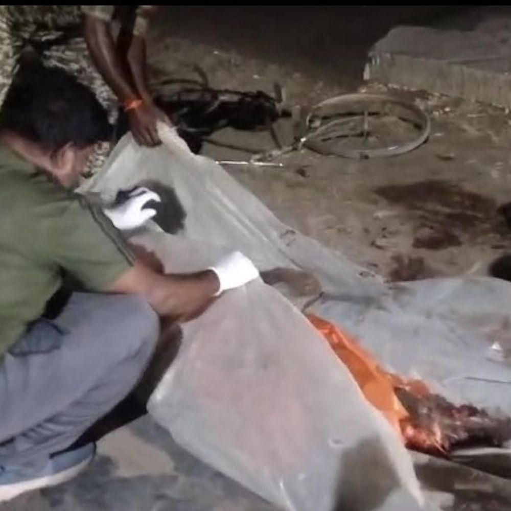 धमतरी में अज्ञात वाहन ने व्यक्ति को कुचला:  शादी से लौटते समय हुआ हादसा, वाहन का पहिया पीड़ित के ऊपर से गुजर गया – Dhamtari News