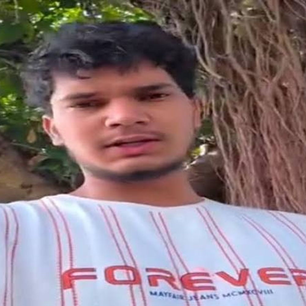 सुल्तानपुर में यूट्यूबर ने तिरंगे से मोटरसाइकिल पोछी:दरोगा की शिकायत पर FIR दर्ज, एसओ बोले- दोषियों पर सख्त कार्रवाई होगी