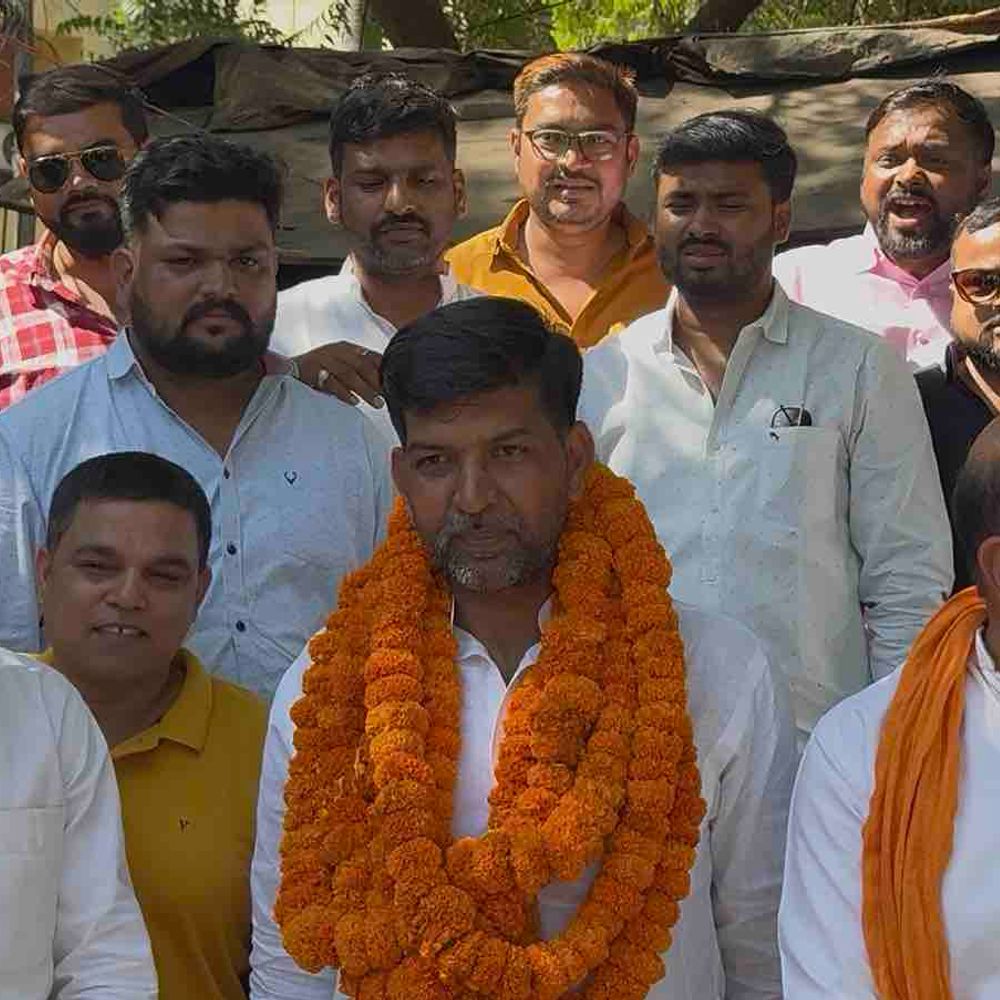 गोरखपुर पहुंचे BJP के नए जिला महामंत्री:स्वागत में जुटे कार्यकर्ता, विधानसभा चुनाव को लेकर दिया संदेश