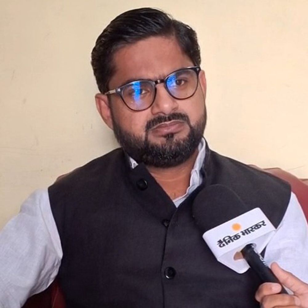 मोहम्मदाबाद में ट्रामा सेंटर अब तक चालू नहीं हुआ:सपा विधायक सोहेब अंसारी बोले- बाढ़ पीड़ित बेघर, मंडी, दूध डेयरी और बस अड्डा भी नहीं बना