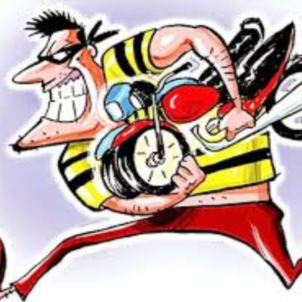 हिमाचल-नेपाल ट्रिप पर निकले युवक की लखनऊ में बाइक चोरी:केरल के पर्यटक ने दर्ज करवाया मुकदमा; CCTV खंगाल रही पुलिस