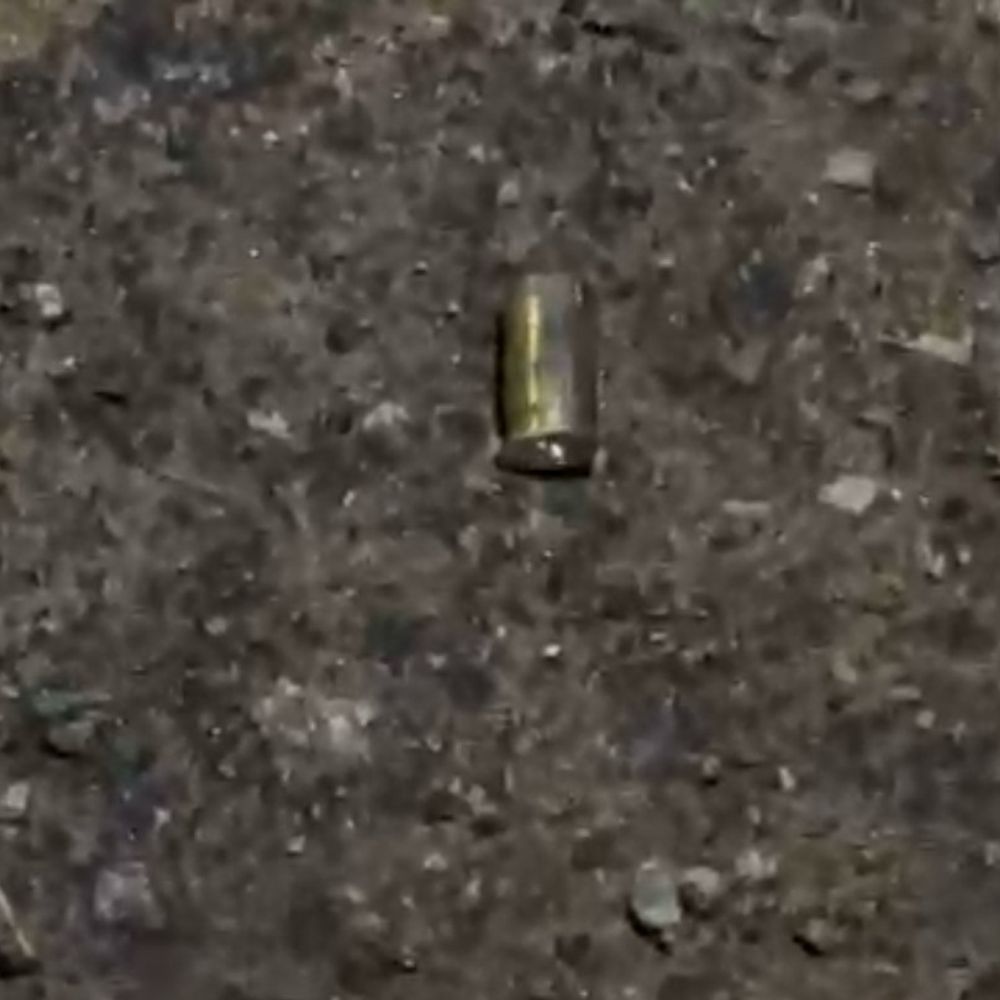 
                 लखनऊ में पुरानी रंजिश को लेकर चली गोली:कई राउंड चली गोली; सूचना पर पहुंची पुलिस ने जांच शुरू की 
            