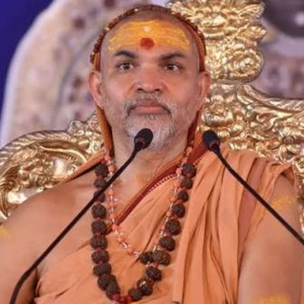 बरेली पहुंचे जगद्गुरु शंकराचार्य स्वामी अविमुक्तेश्वरानंद:दर्शन को उमड़ी भीड़, देवभूमि इंडस्टि्रयल ट्रेनिंग इंस्टीट्यूट में पत्रकारों से वार्ता करेंगे