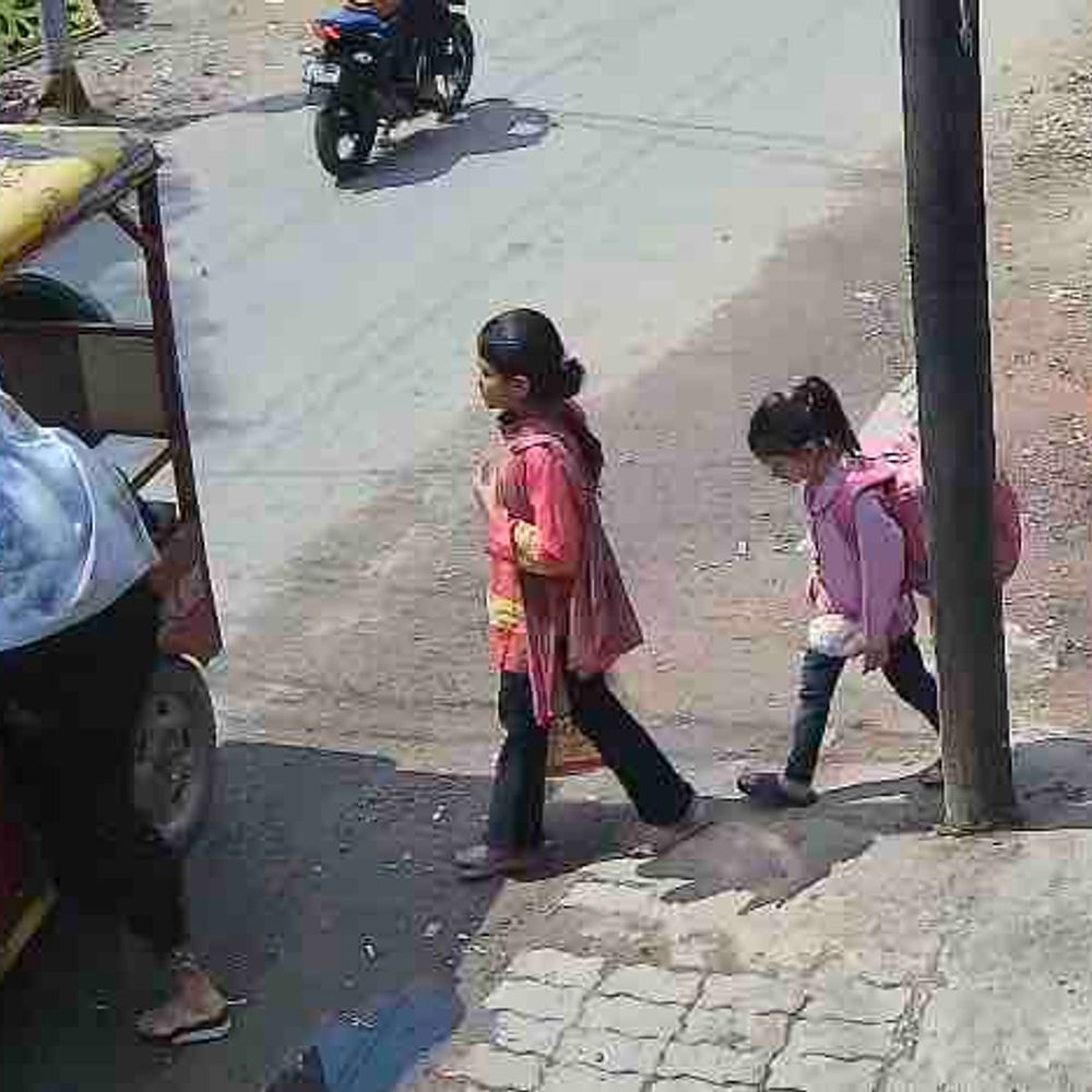 कानपुर में 3 बच्चों संग महिला लापता:पति ने प्रेमी संग जाने की जताई आशंका, घर से ज्वेलरी-नकदी भी गायब