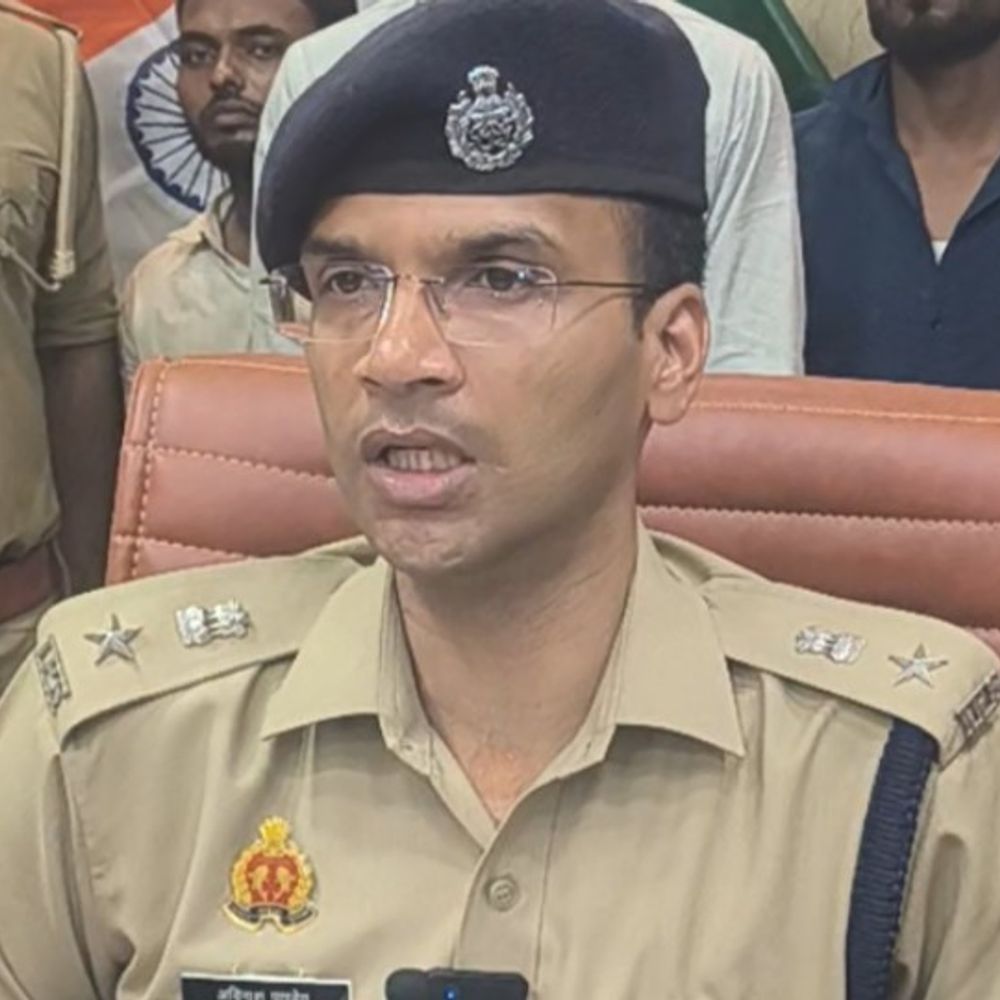 
                 मेरठ में 16 सब इंस्पेक्टरों का तबादला:एसएसपी अविनाश पांडेय ने देर रात जारी किए आदेश 
            