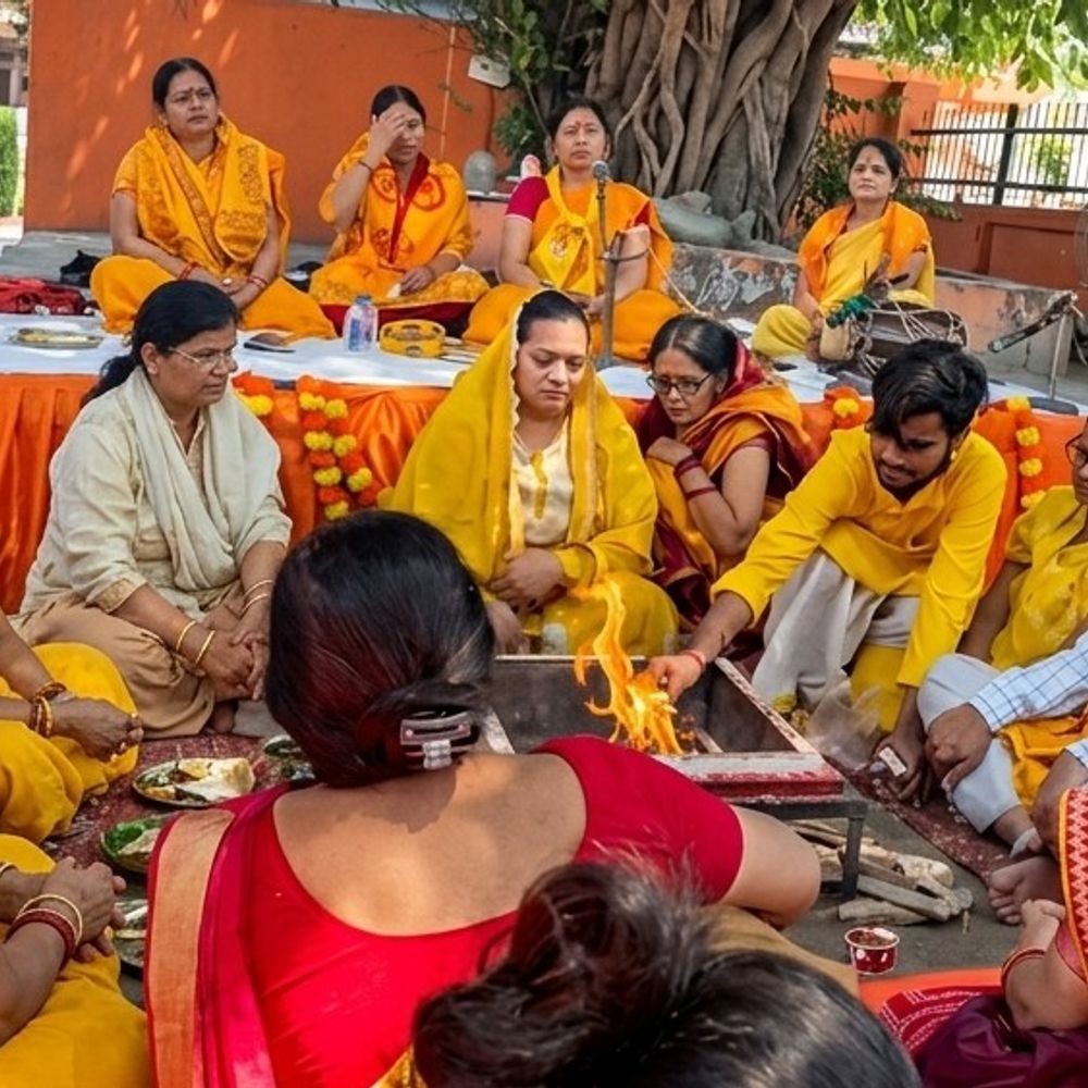 राजेंद्र नगर में पंचकुण्डीय महायज्ञ:श्रीगणेश परिवार, गायत्री परिवार और हैप्पी लाफ्टर लाइफ क्लब ने किया आयोजन