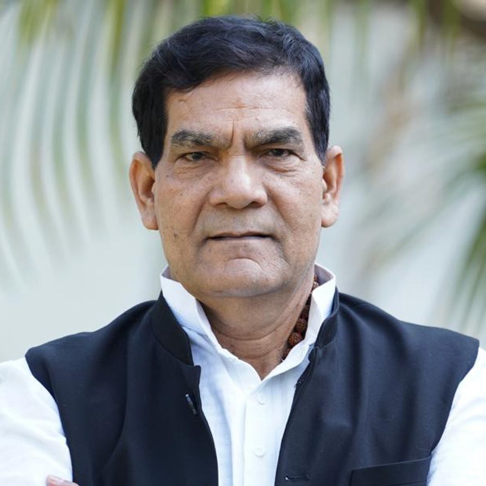 
                 मऊ जिला अस्पताल में स्वास्थ्य सुविधाओं का विस्तार:NTPC के सहयोग से 62.10 लाख के आधुनिक उपकरण लगेंगे 
            