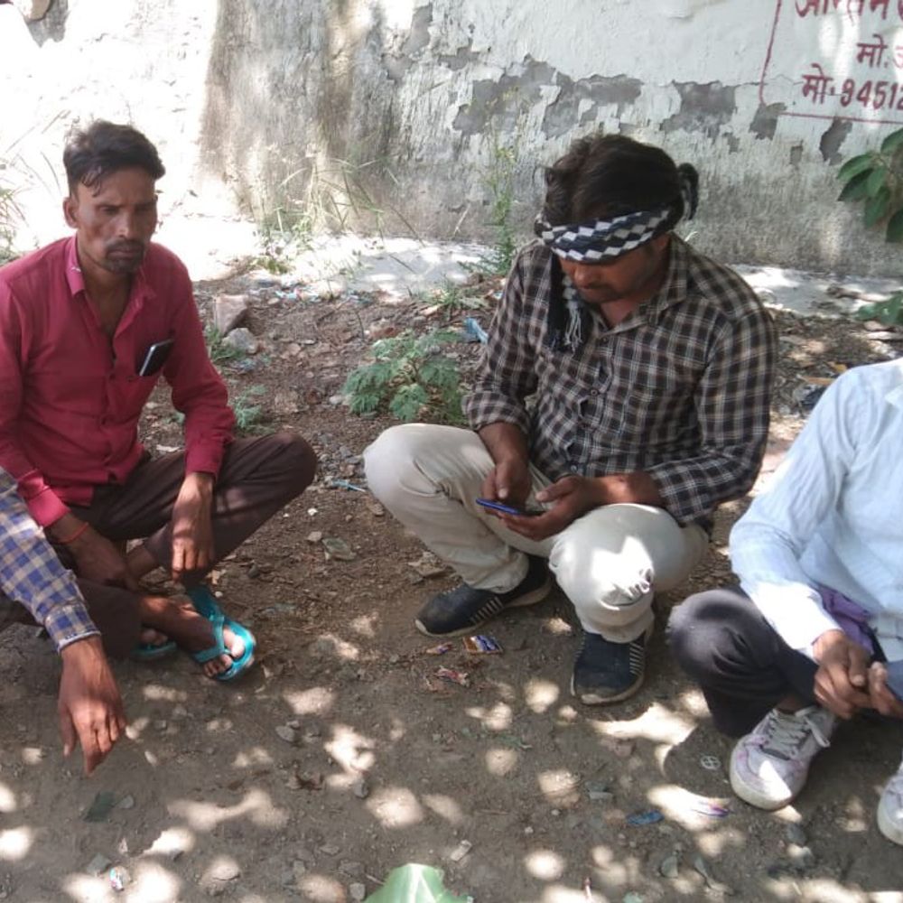 जालौन में छात्रा ने फांसी लगाकर की आत्महत्या:कमरे में फंदे से लटका मिला शव, पुलिस जांच में जुटी