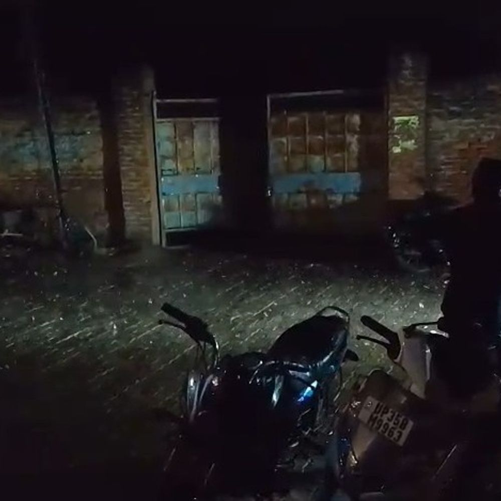 उन्नाव में मौसम ने फिर बदला मिजाज:बारिश सेगेहूं की फसल को नुकसान; न्यूनतम तापमान 22 डिग्री, अधिकतम तापमान 30 रहा