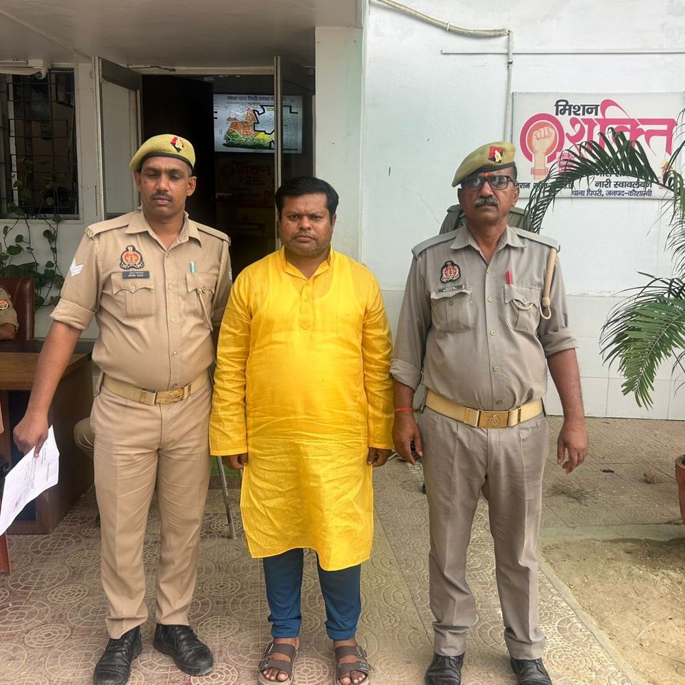 खनन टीम पर हमले का एक और आरोपी गिरफ्तार:कौशांबी में ओवरलोड ट्रकों की चेकिंग के दौरान हुआ था हमला