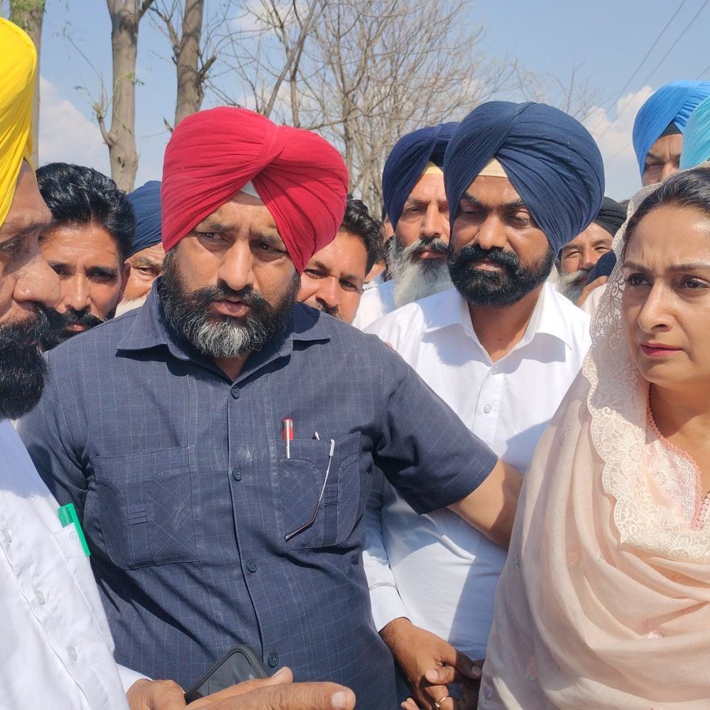 बठिंडा में सांसद हरसिमरत और आप MLA में बहस:  बादल बोलीं-100% नुकसान पर 100% मुआवजा दो, विधायक बोले- आकलन जारी – Bathinda News