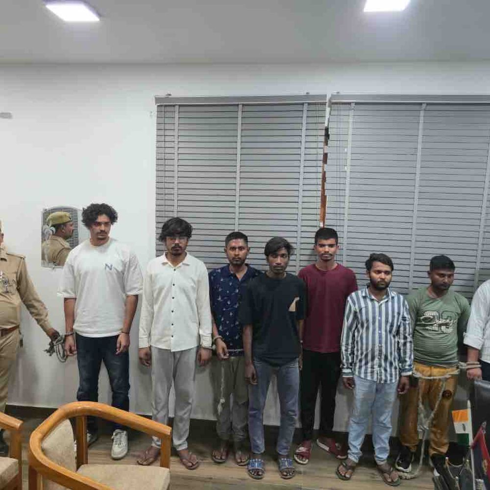 कानपुर में हत्या के प्रयास के 4 आरोपी गिरफ्तार:इलाके में सुरक्षा बढ़ाई गई, युवक पर रॉड से हमला किया था