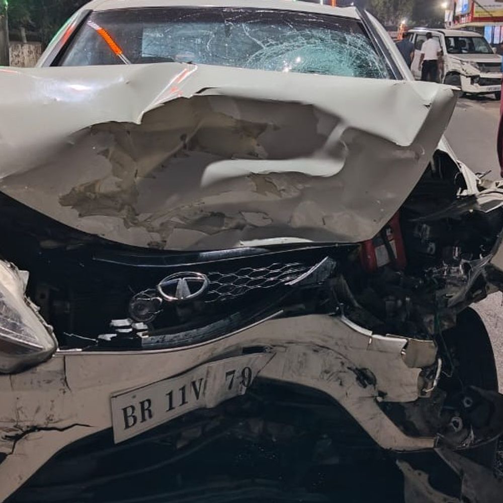 पूर्णिया में दो कार की आमने-सामने की टक्कर:  पुलिस ने 8 घायलों को पहुंचाया अस्पताल, गंभीर रूप से घायल दो लोगों की हालत स्थिर – Purnia News