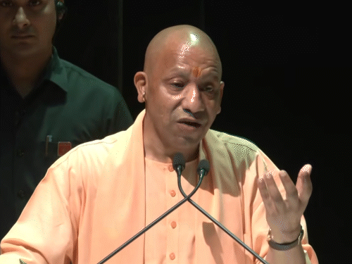 
                 योगी बोले-गाजी मियां माफिया था, महाराज सुहेलदेव ने जहन्नुम भेजा:उसे गर्म तवे पर बांधकर जिंदा जलाया; एक वक्त गुडों को हीरो दिखाया जाता था 
            