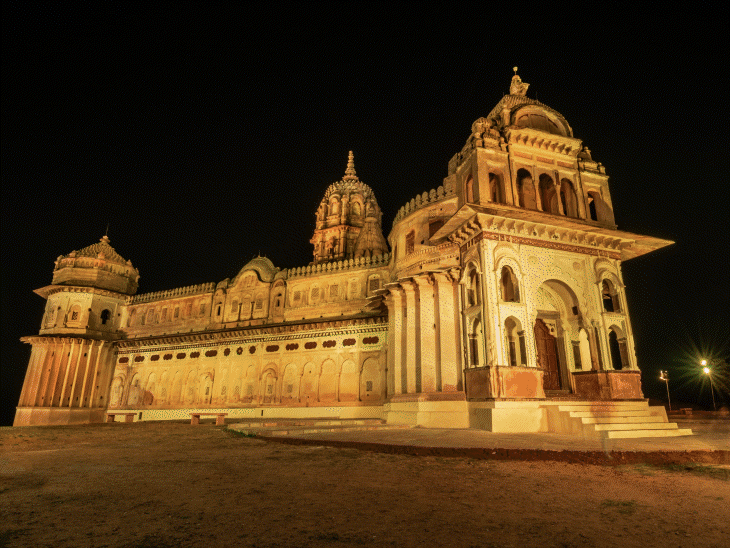 
                 ओरछा-झांसी के बीच 631 करोड़ से बनेगा दक्षिणी बाईपास:एमपी-यूपी के बुंदेलखंड में 5 नेशनल हाईवे का ट्रैफिक शहरों के बाहर से गुजरेगा 
            