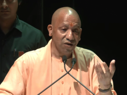 
                 कौन था गाजी मियां, जिसे योगी ने माफिया कहा?:महाराजा सुहेलदेव की वीरगाथा सुनाकर हिंदुओं को साधा; VIDEO देखिए 
            