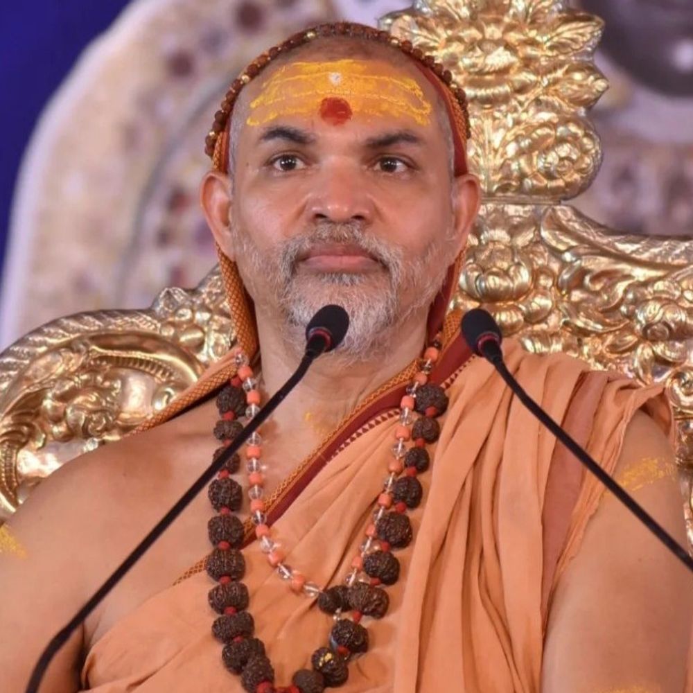 बस्ती में ‘सनातन धर्म संवाद’ के आयोजक पर केस:अविमुक्तेश्वरानंद के कार्यक्रम में तेज आवाज में बजे लाउडस्पीकर, भड़काऊ भाषण देने का आरोप