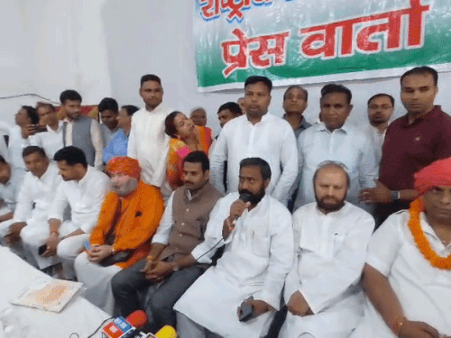 
                 राम कुमार राणा बने पश्चिम यूपी के RLM अध्यक्ष,:बोले 2027 के चुनाव में समाज के हक में रहकर NDA परिवार को करेंगे मजबूत 
            