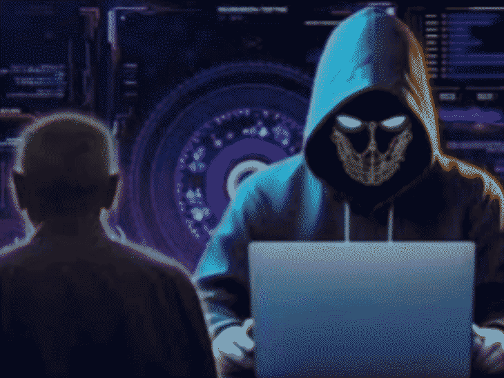 
                 गोरखपुर में मशरूम व्यापारी से 1.34 लाख की साइबर जालसाजी:SBI अधिकारी बनकर की कॉल, 123 दबाते ही कट गए पैसे 
            