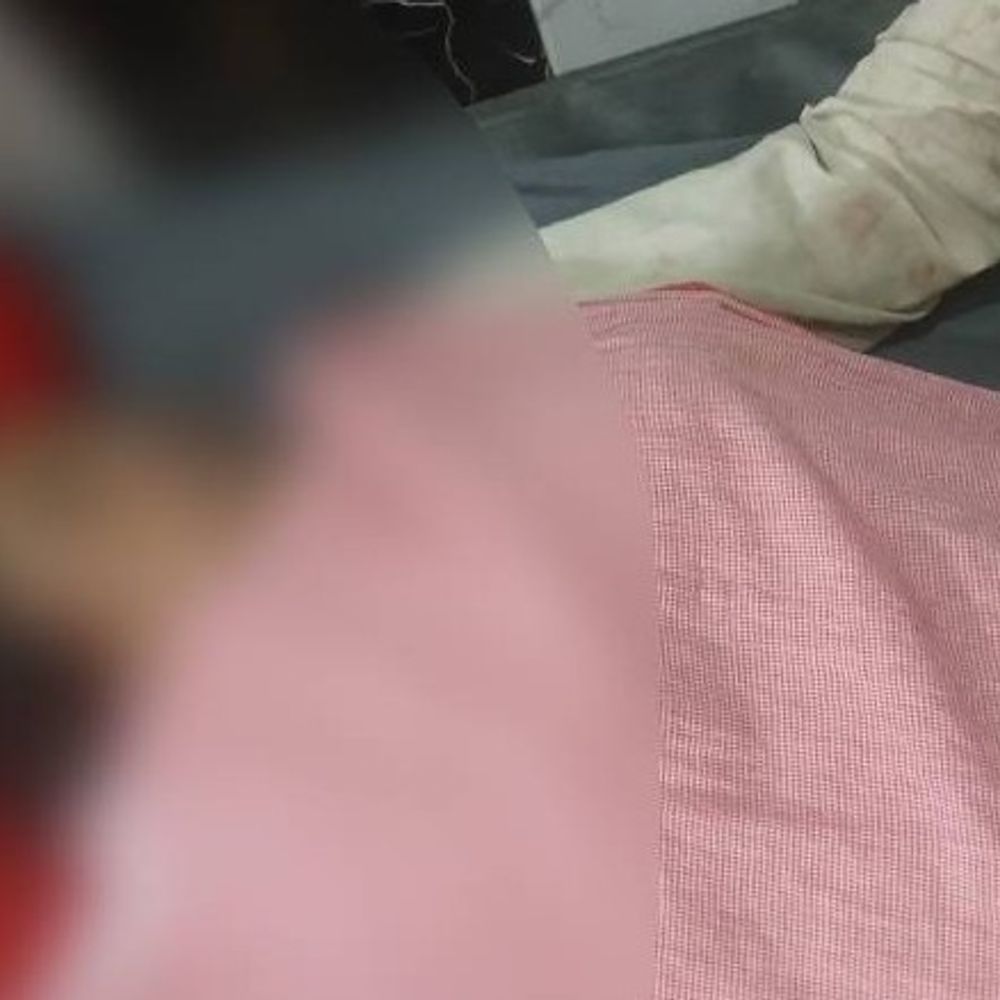 देवरिया में तरबूज के खेत में मिला महिला का शव:परिजनों ने हत्या की आशंका जताई, घटना की जांच में जुटी पुलिस