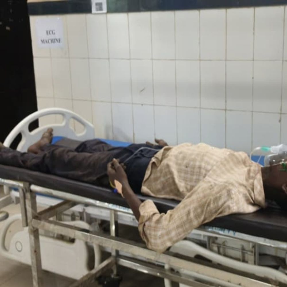 बालोद में ट्रक 11 केवी लाइन की चपेट में आया:  हाई-वोल्टेज करंट से एक की मौत, दो गंभीर, दो ने ट्रक से कूदकर बचाई जान – Balod News