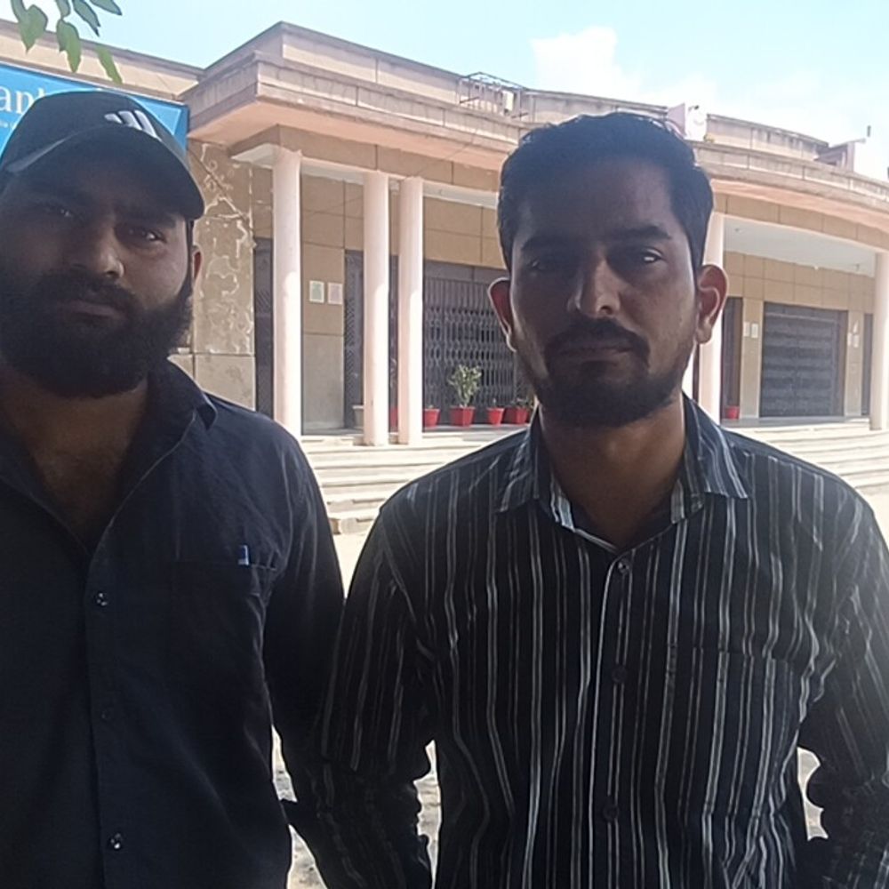 
                 बागपत में नाले पर अवैध कब्जे का आरोप:ग्रामीण ने डीएम से की शिकायत, जांच का आश्वासन मिला 
            