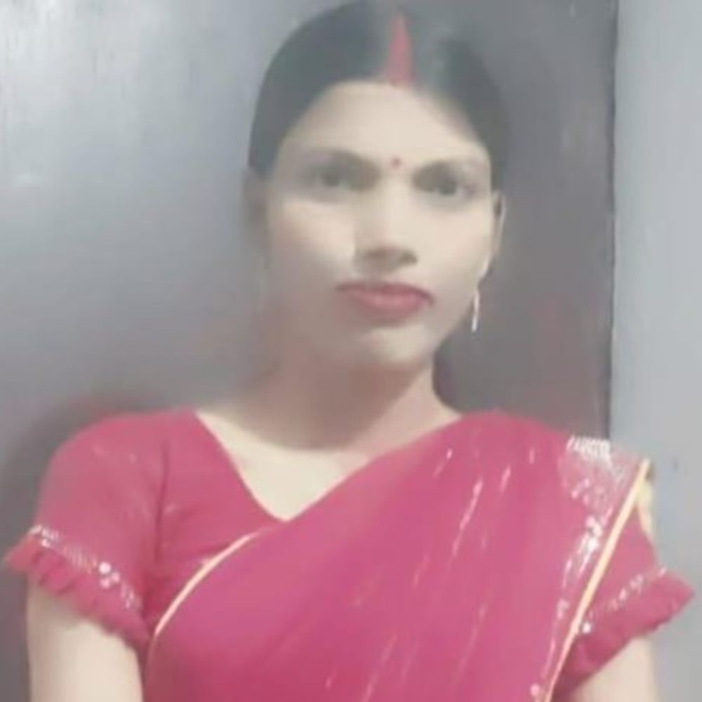 बाराबंकी में बेकाबू स्कॉर्पियो की टक्कर से महिला की मौत:परिवार के साथ कोटवा धाम जाते समय हादसा, बेटा गंभीर; पति भी घायल