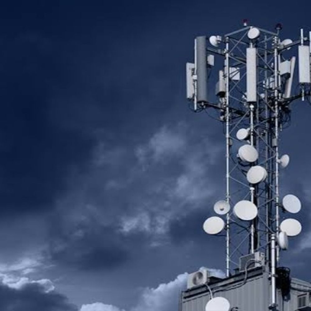 
                 AIRTEL ने 4300 नए 5G टॉवर शुरू किए:34 मिलियन आबादी तक सर्विस मुहैया कराने का दावा, अनलिमिटेड डेटा प्लान भी लॉन्च 
            