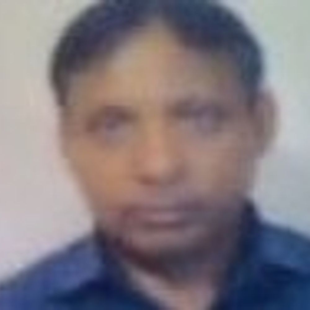 
                 चंदौसी में स्कूटी सवार बुजुर्ग की मौत:पेट्रोल पंप पर जाते समय बाइक ने मारी टक्कर, इलाज के दौरान तोड़ा दम 
            