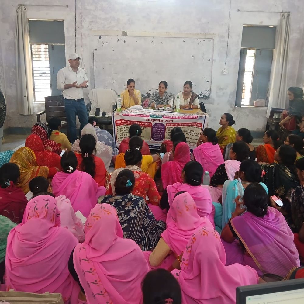 
                 आंगनवाड़ी कार्यकर्ताओं को टीबी मुक्त अभियान का प्रशिक्षण:लक्षण, जांच और पोषण योजना पर दिया गया जोर 
            