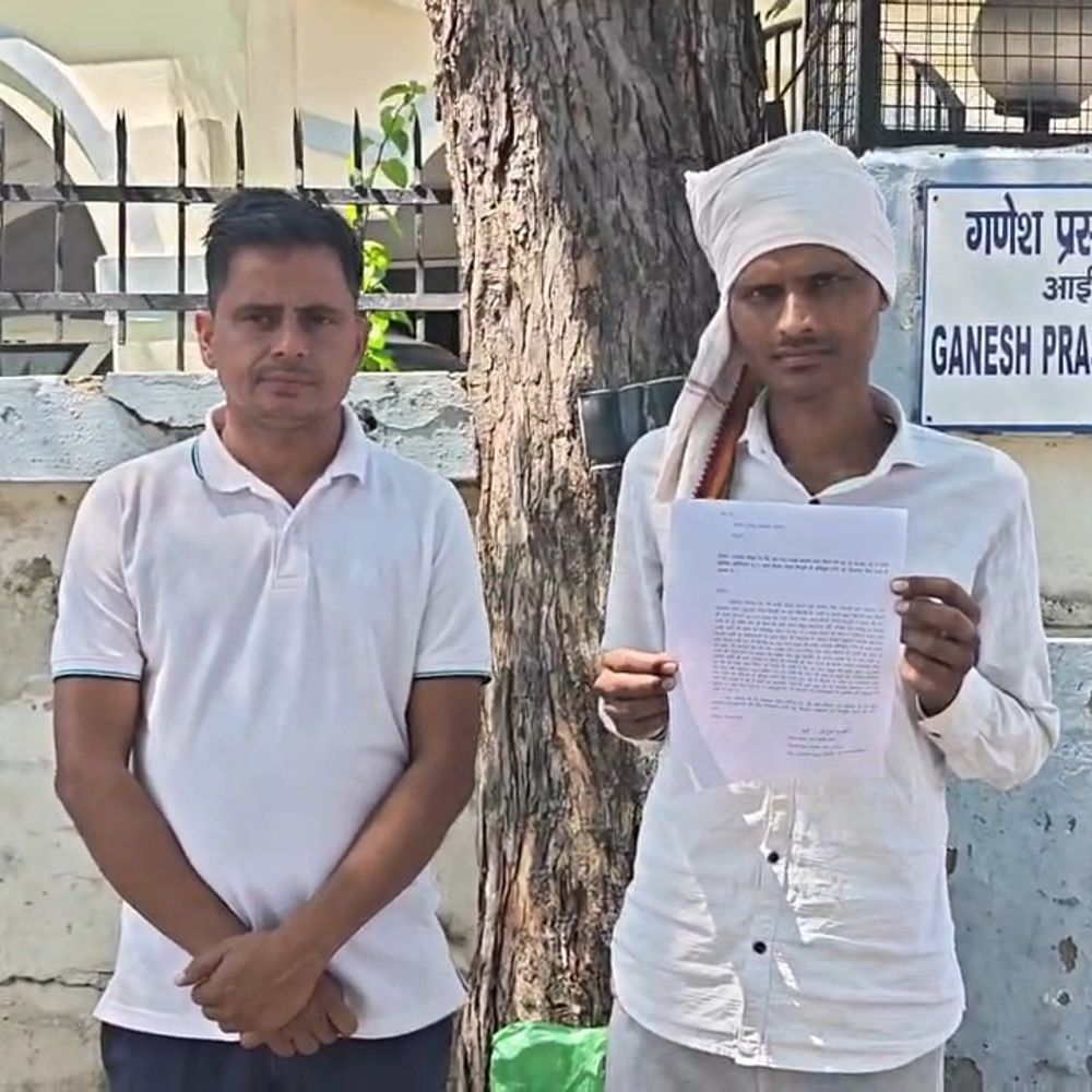 
                 मैनपुरी में दहेज हत्या का आरोपी फरार:पीड़ित परिवार ने एसपी से मांगी मदद, ससुराली समझौते का बना रहे दबाव 
            