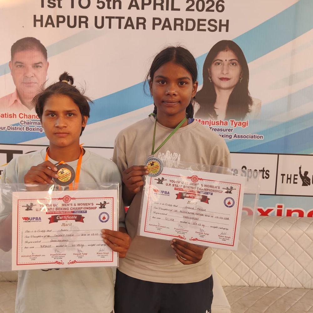फर्रुखाबाद की अनन्या माथुर ने मुक्केबाजी में रजत पदक जीता:हापुड़ में अंडर-19 राज्य स्तरीय प्रतियोगिता में फर्रुखाबाद का नाम रोशन