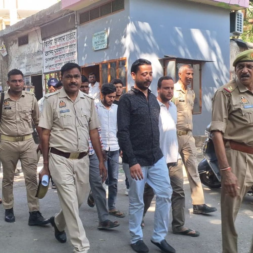 अधिवक्ता समीर हत्याकांड में 3 दोषियों को फांसी की सजा:कोर्ट ने 10 लाख का लगाया जुर्माना, 1 को सात साल की सजा, फैसले में लिखी कविता