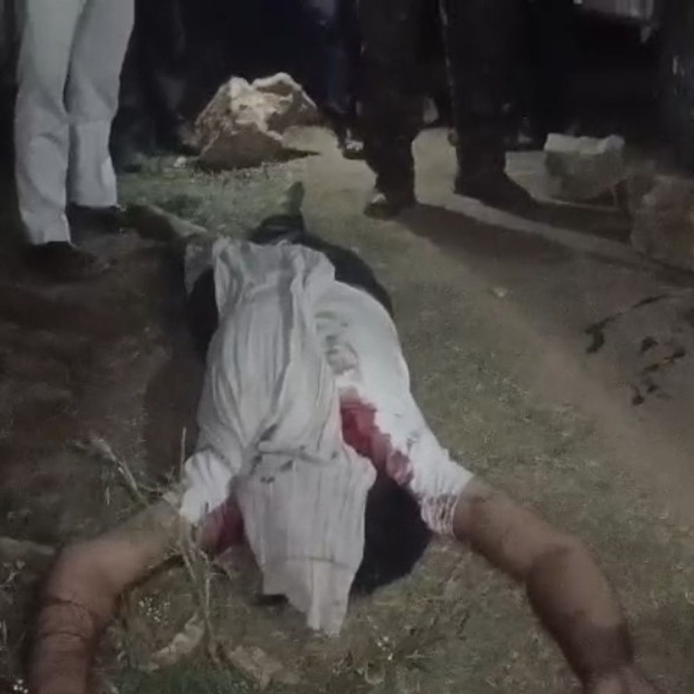 चित्रकूट में ई-रिक्शा और बाइक की आमने-सामने टक्कर:बाइक सवार युवक की मौके पर मौत; यूपी का रहने वाला था